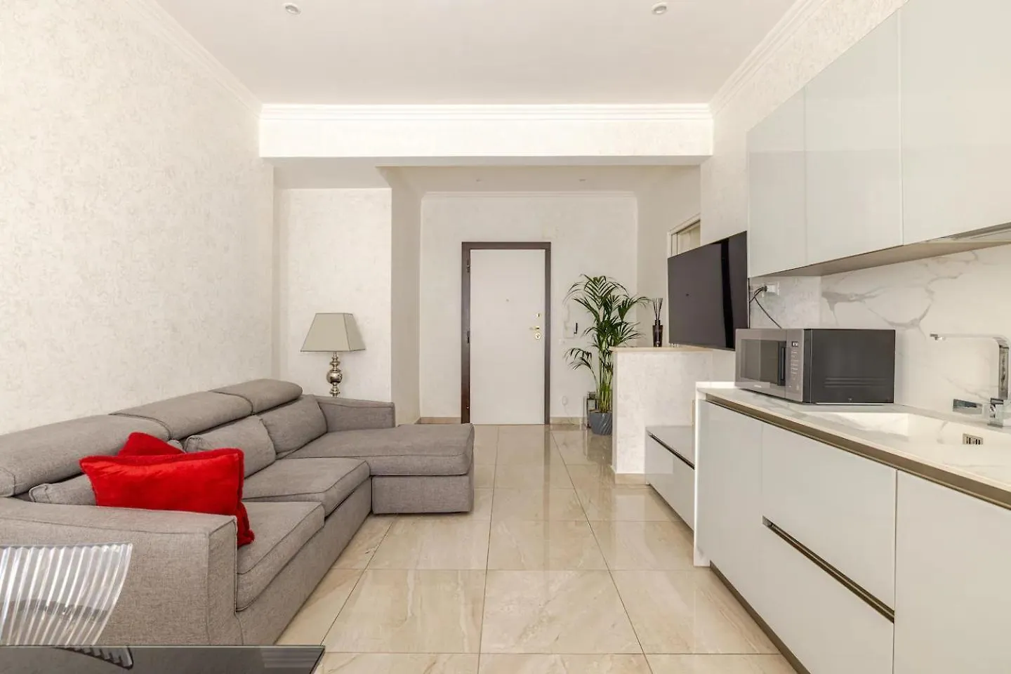 Casa Caterina - Modern Design Apartment Near Vatican City Rome Italy