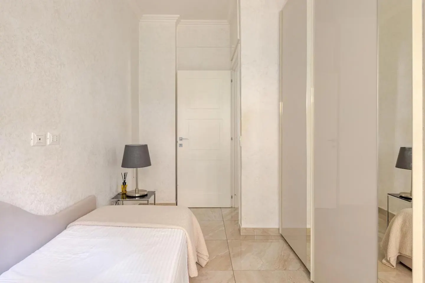 Casa Caterina - Modern Design Apartment Near Vatican City Roma